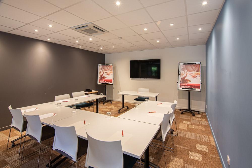 Ibis Montpellier Sud Hotel Buitenkant foto